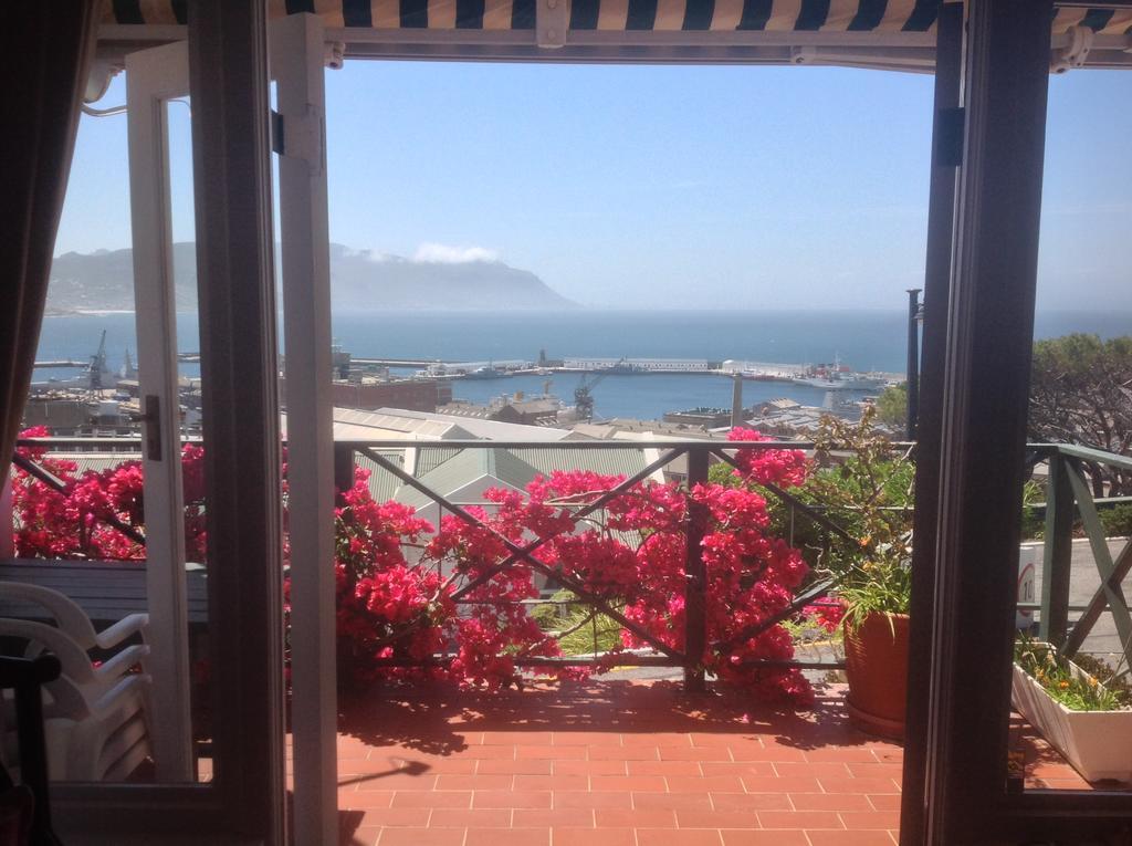 No. 1 Living Waters Apartment Simon's Town Exterior photo
